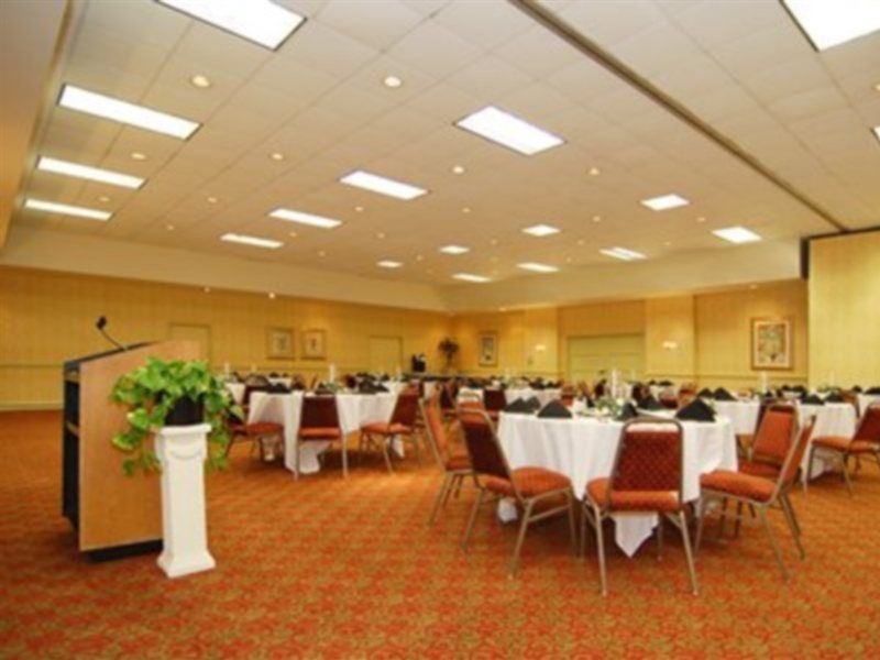 Quality Inn & Conference Center Тампа Екстер'єр фото